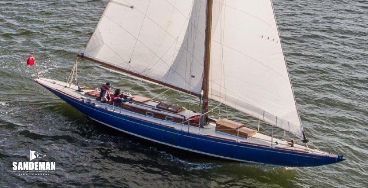 06 AERIAL STBD BOW