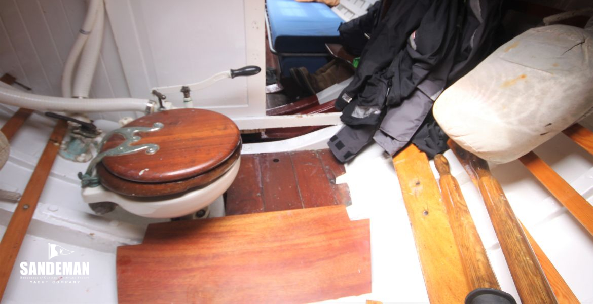 37 FOREPEAK V AFT