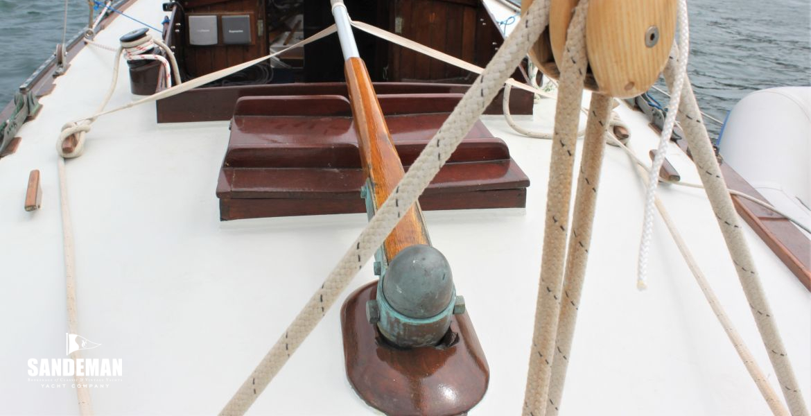 19 AFT DECK V FWD