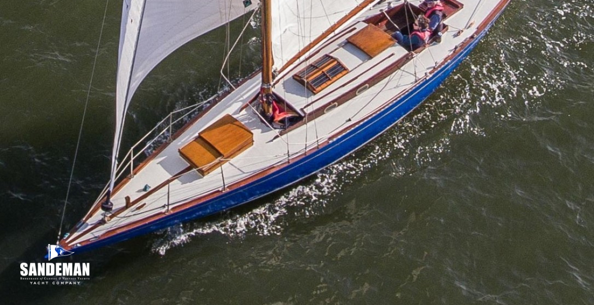 12 AERIAL PORT BOW