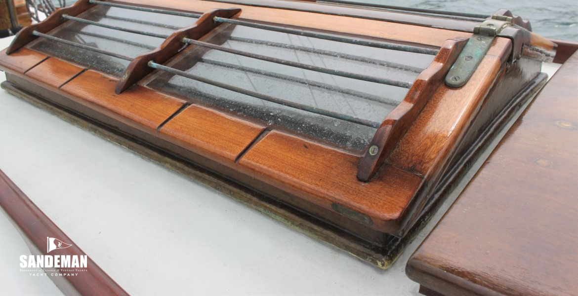 25 SKYLIGHT