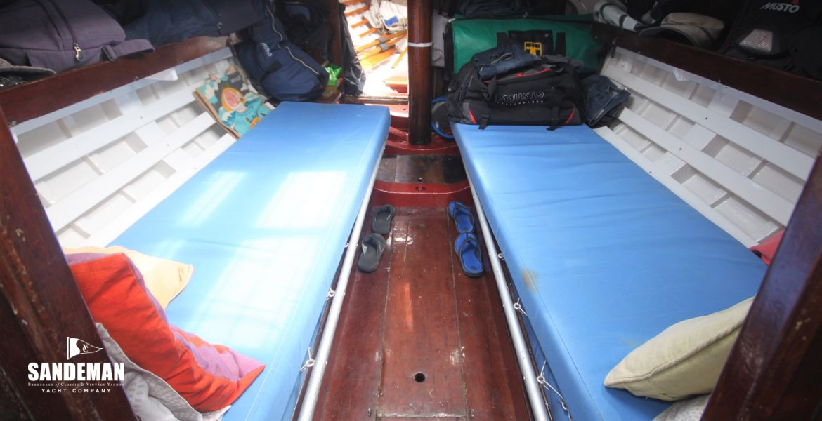 34 SALOON V AFT