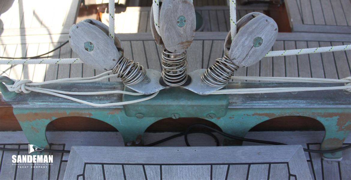 Mainsheet horse