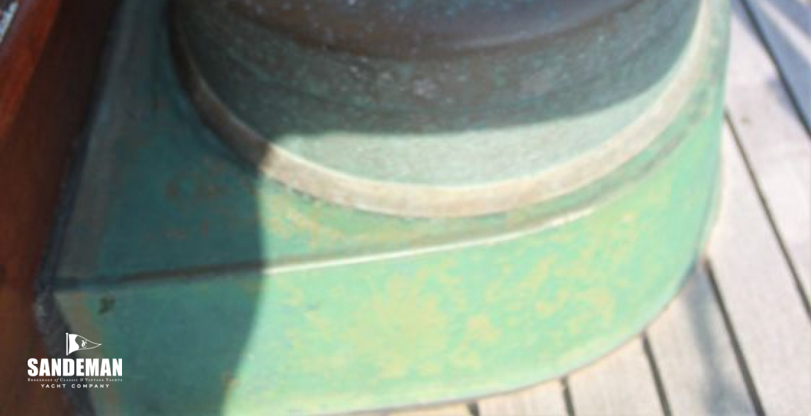 Bronze winches