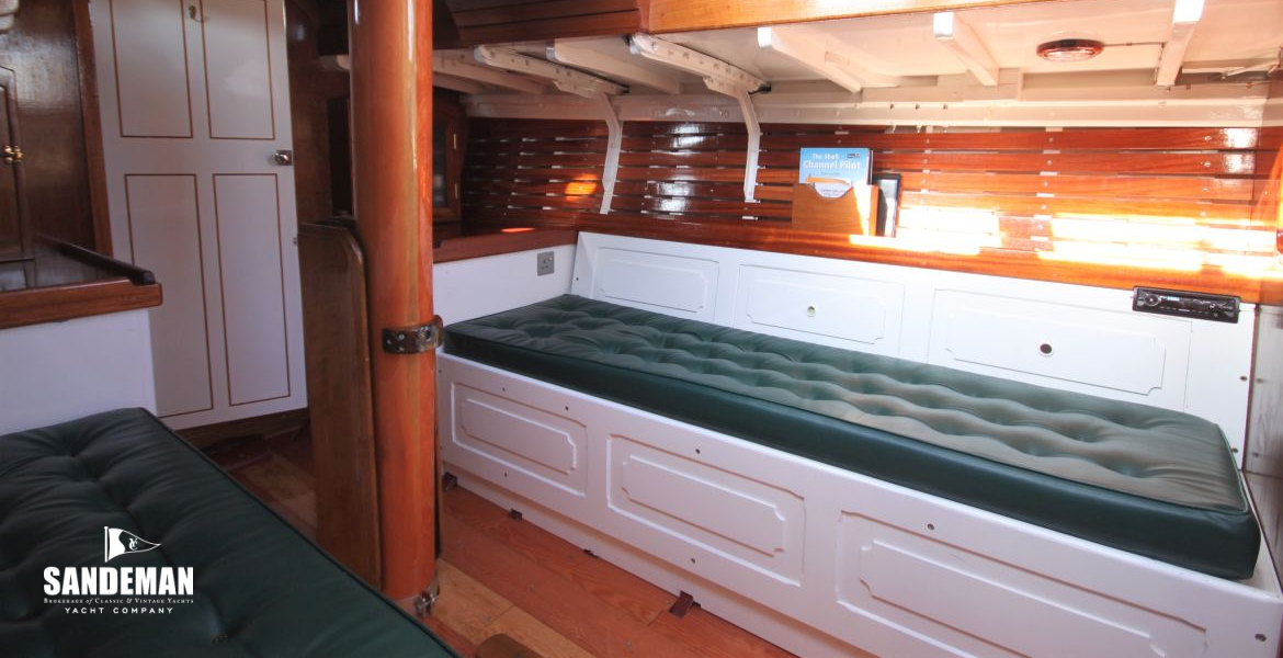 Saloon view fwd to stbd