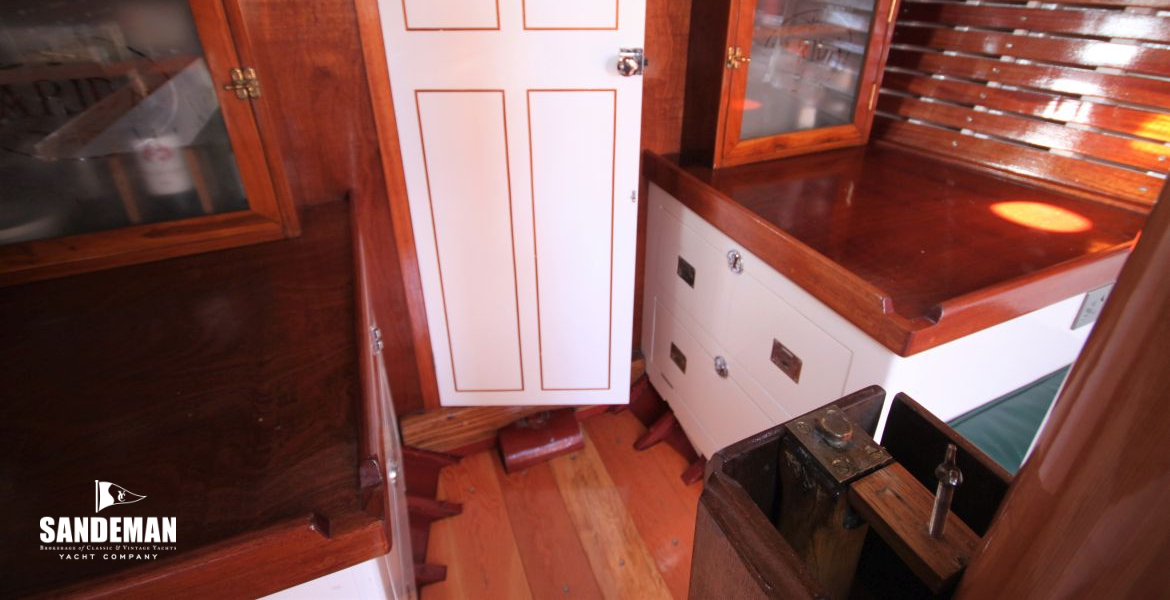 Saloon fwd; sideboards