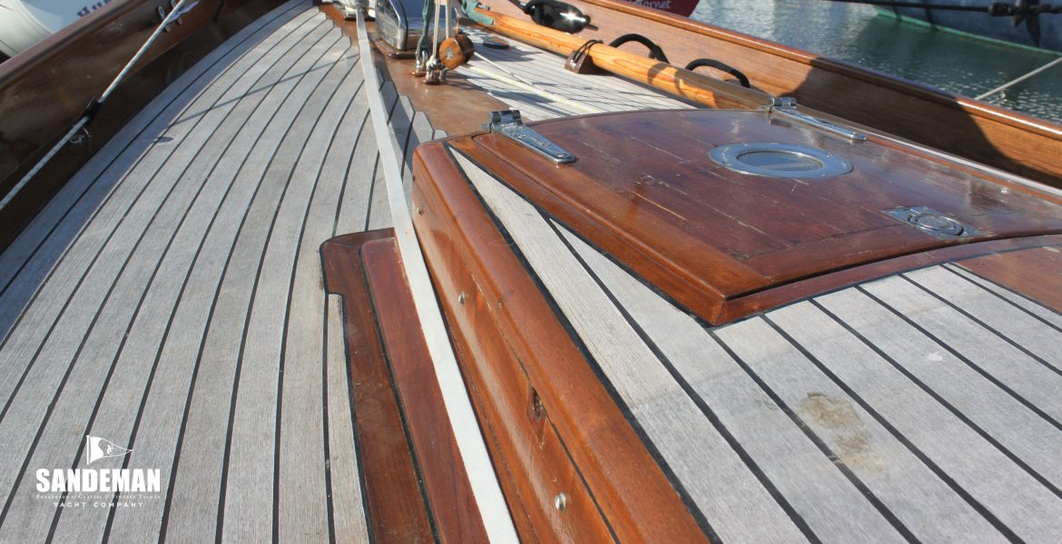 House view fwd to foredeck