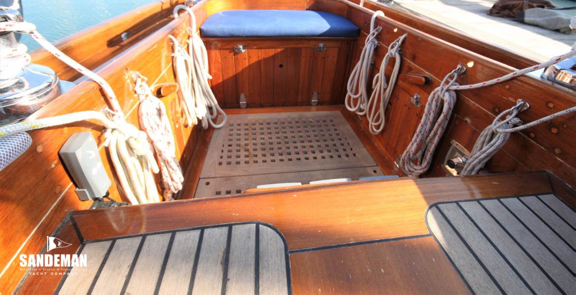 Cockpit view aft