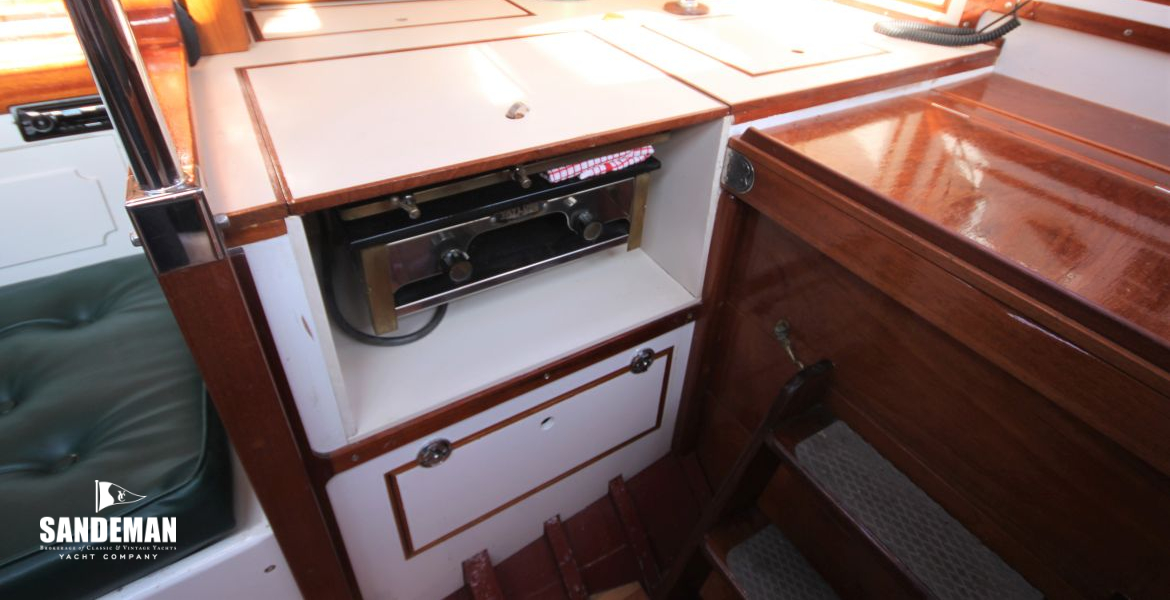 Galley to stbd