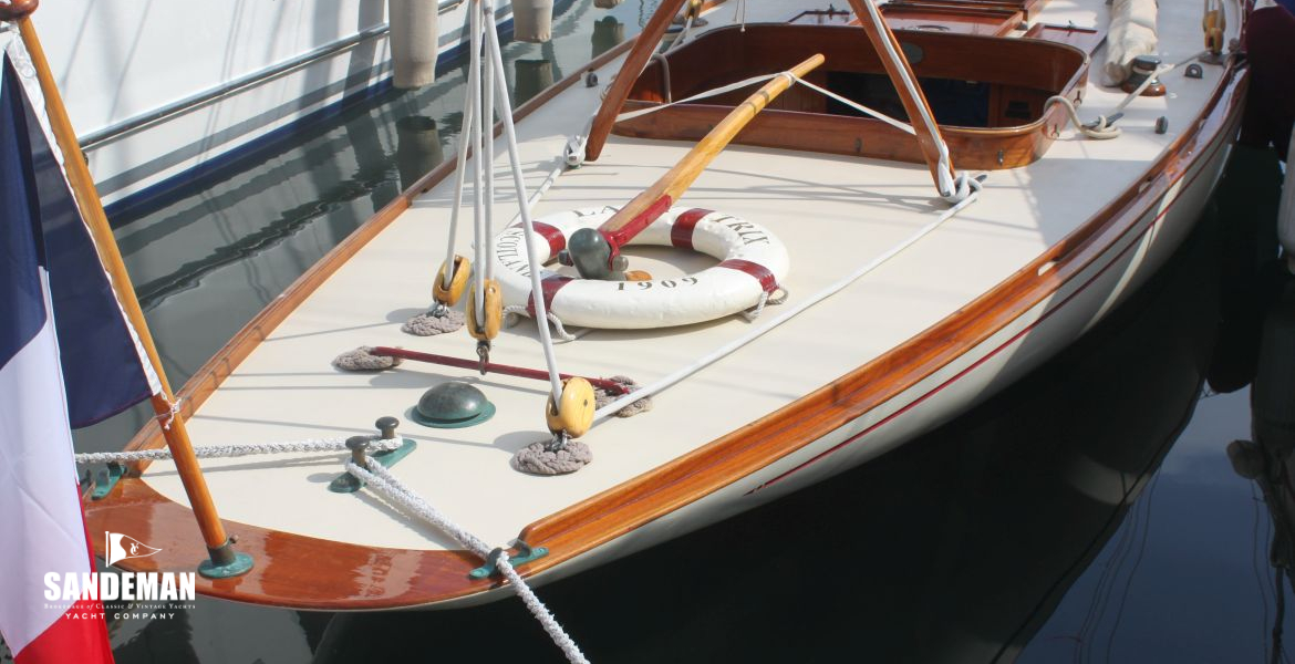 Aft deck view fwd to port