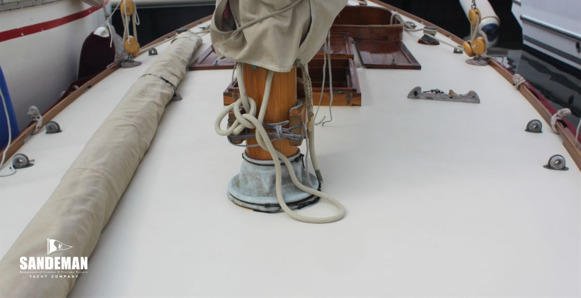 V aft from bow