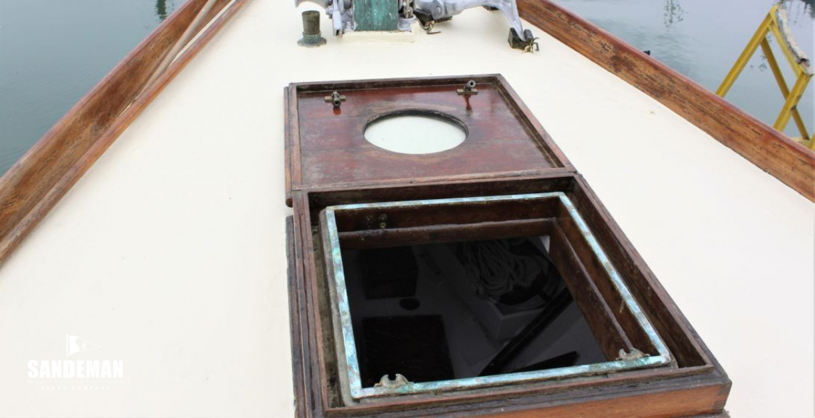 Foredeck view fwd