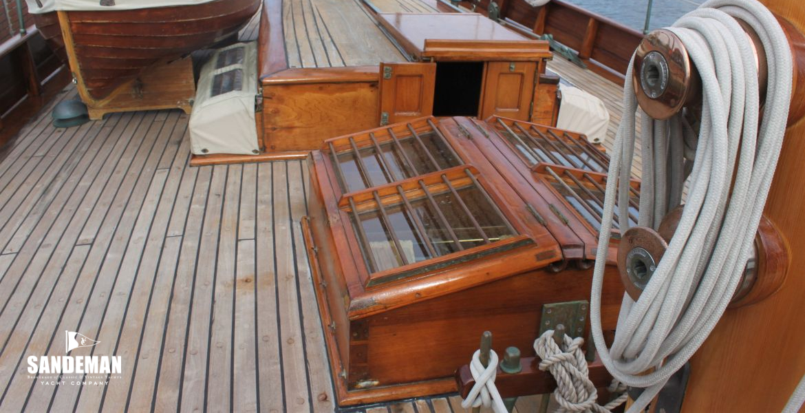 View aft from mainmast