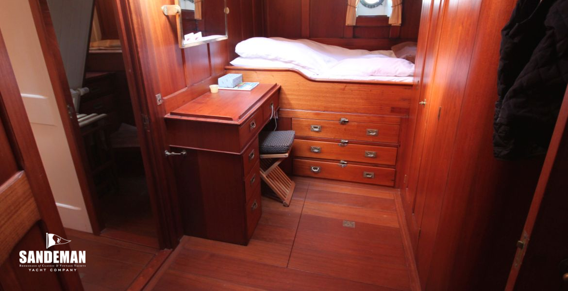 Owner double berth cabin