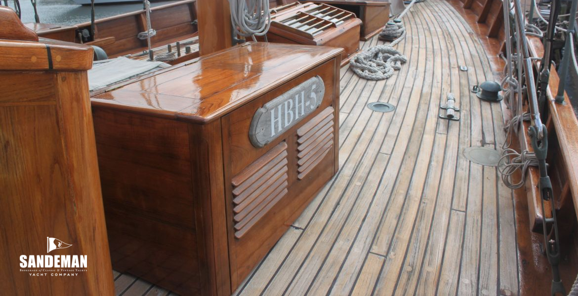 View forward to foredeck