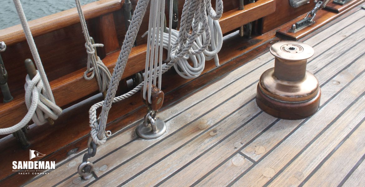 Pin rail deck details
