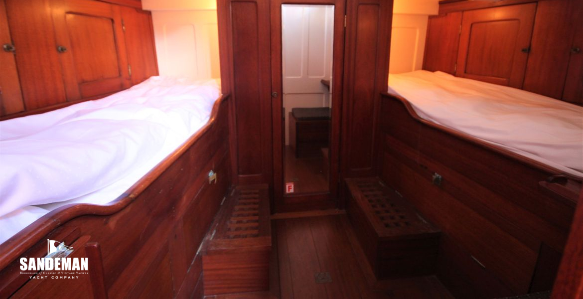 Aft cabin