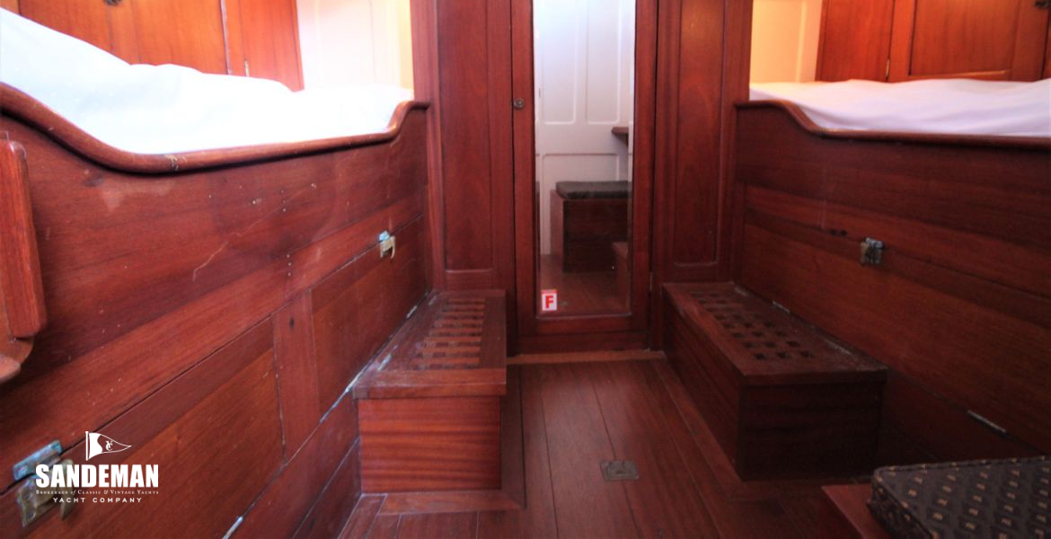 Aft cabin