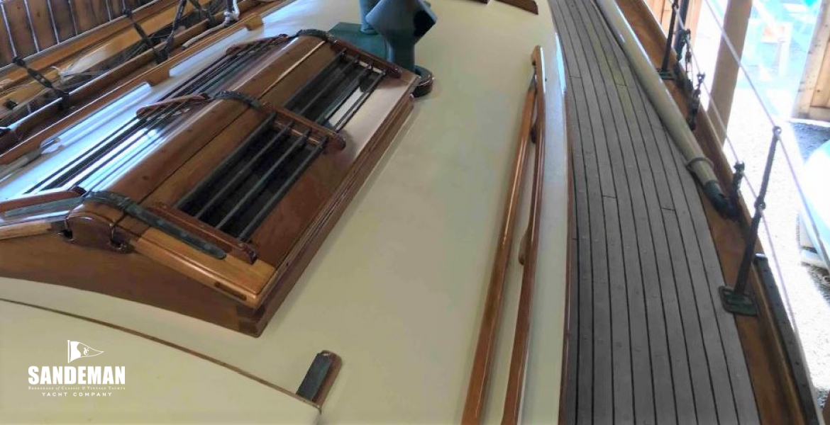 Overview mid deck fwd