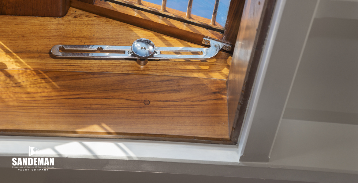 Saloon skylight