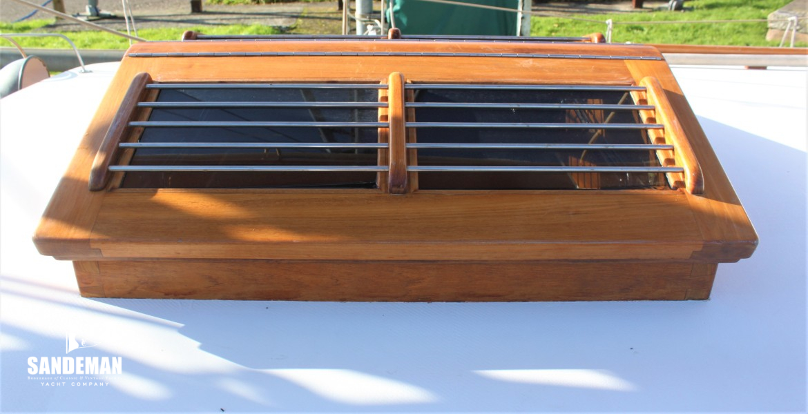 Saloon skylight