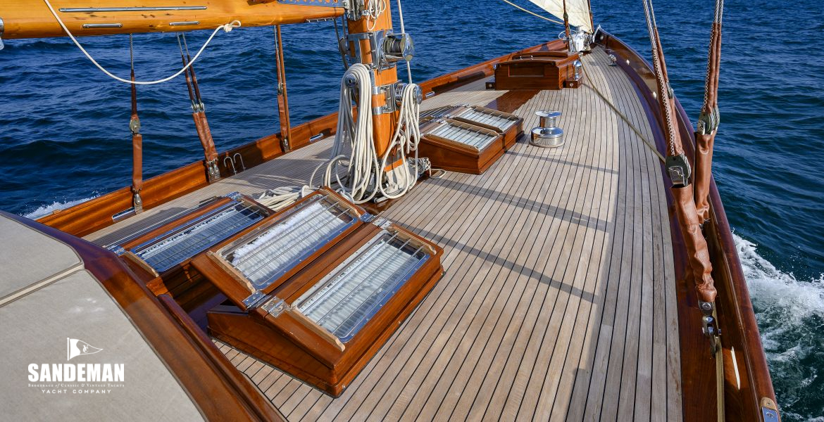 DECKHOUSE V TO MID AND FOREDECK