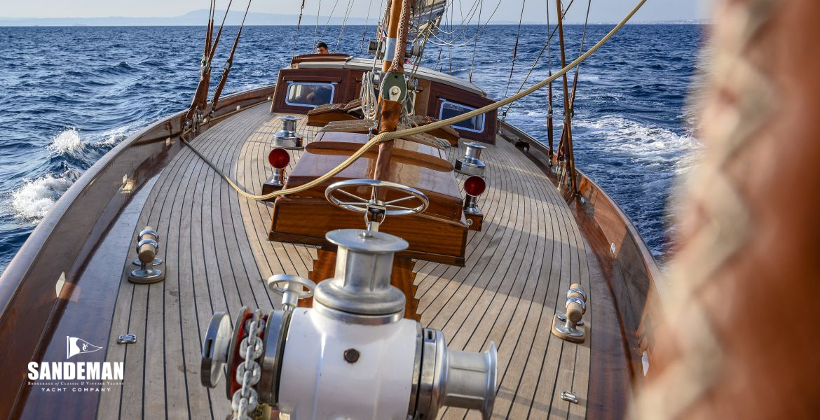 FOREDECK V AFT