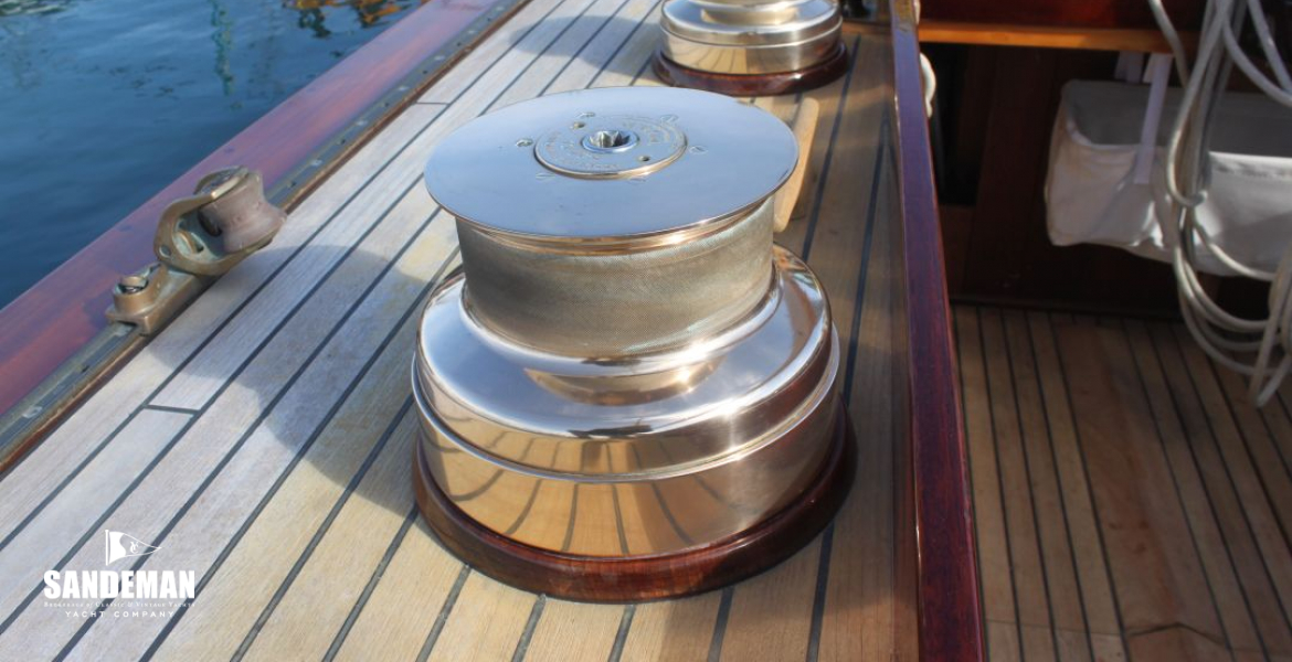 Primary and secondary winches