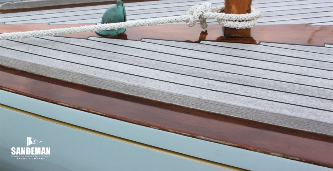 Foredeck details