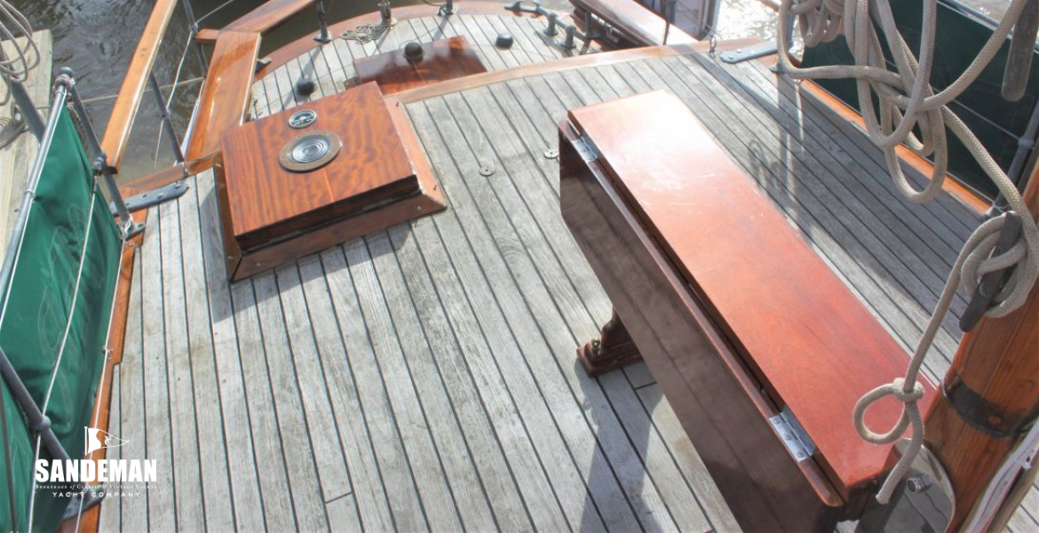 Aft deck view aft