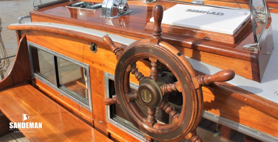 Outside steering position