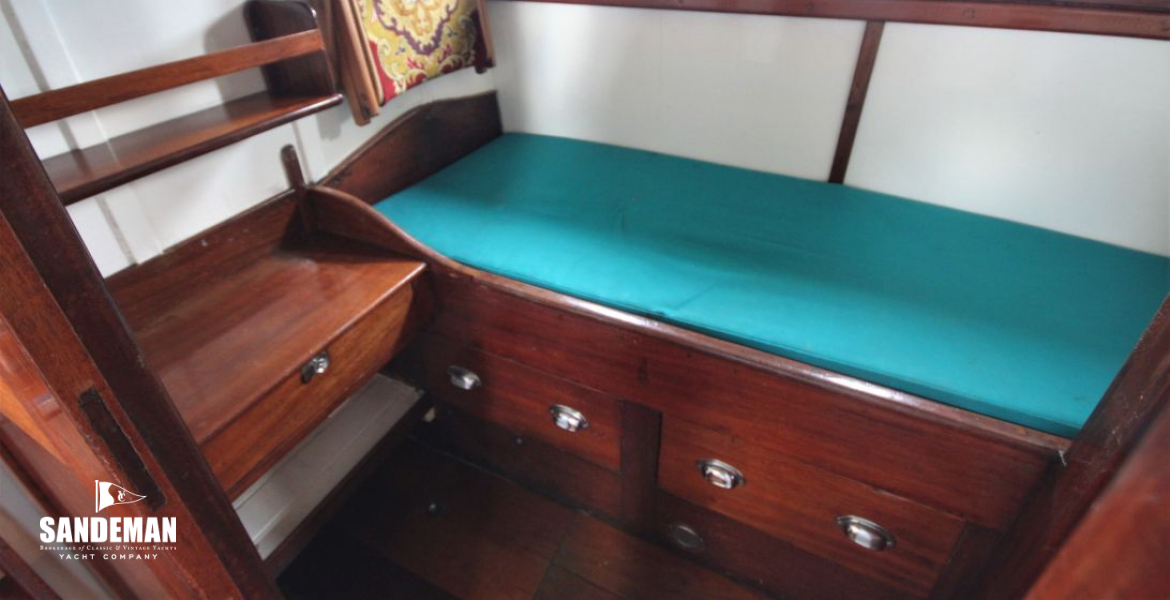 Single berth cabin to stbd