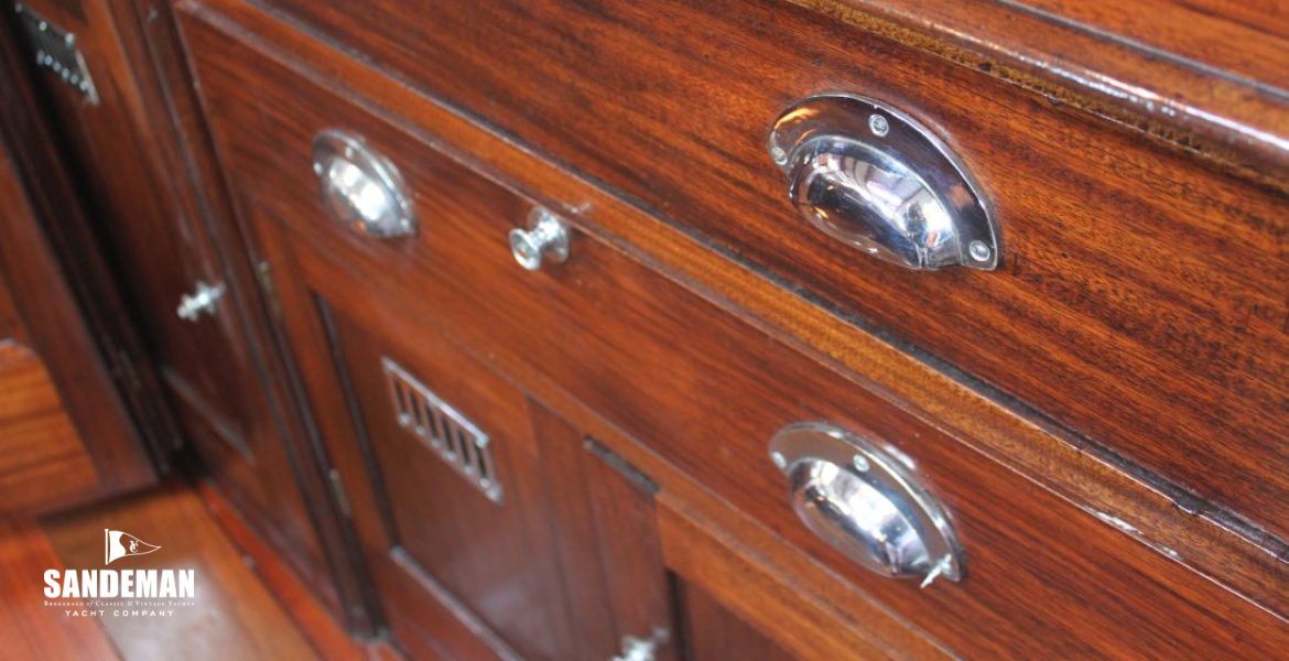 Sideboard details