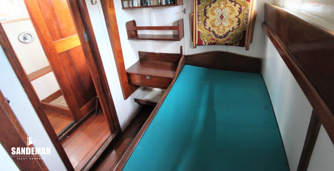 Single berth cabin view fwd