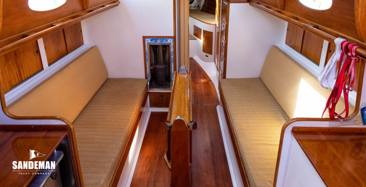 Saloon view fwd