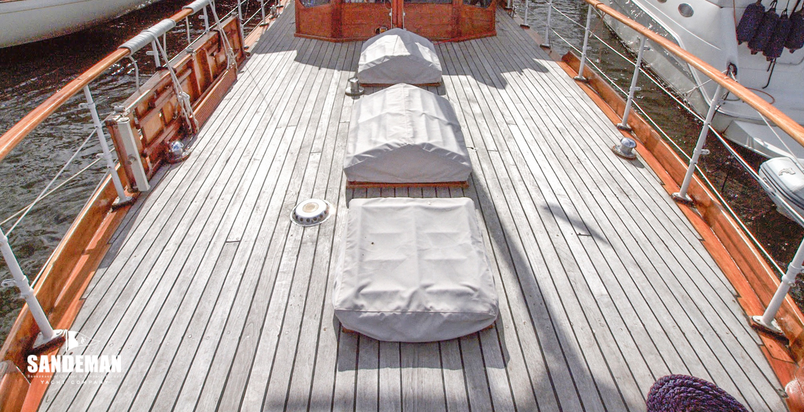 Forward deck view aft