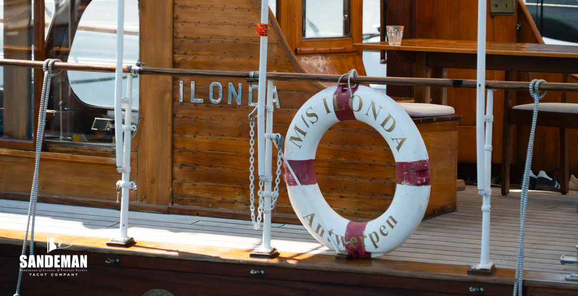 Deckhouse details