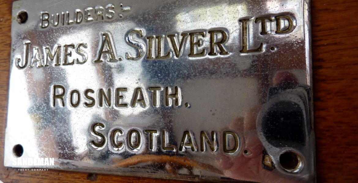 Builder's plate