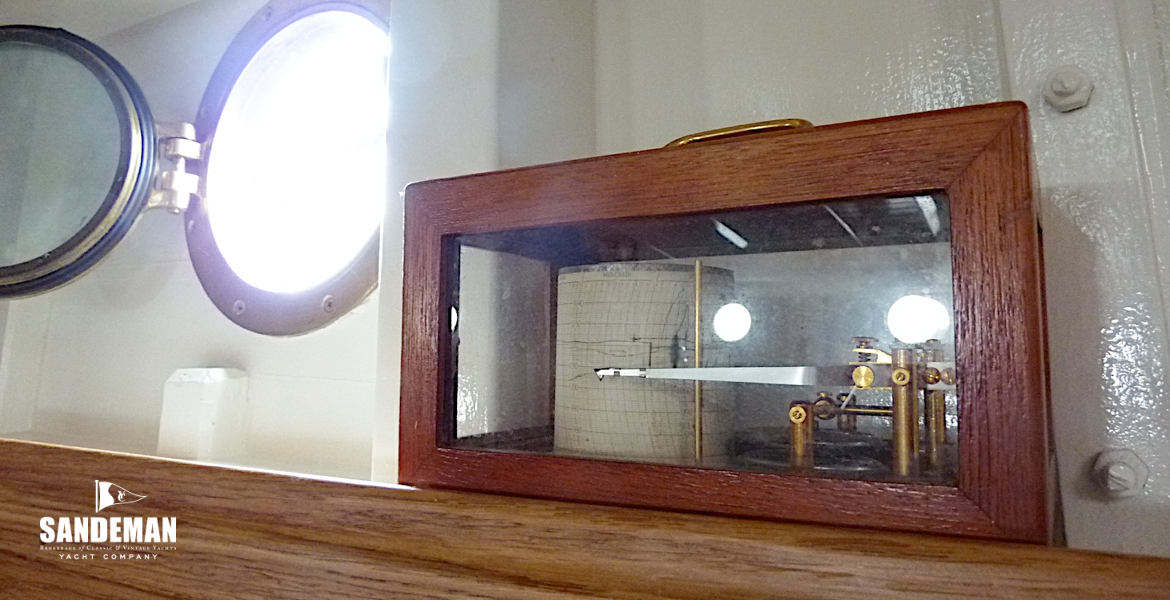 Barograph