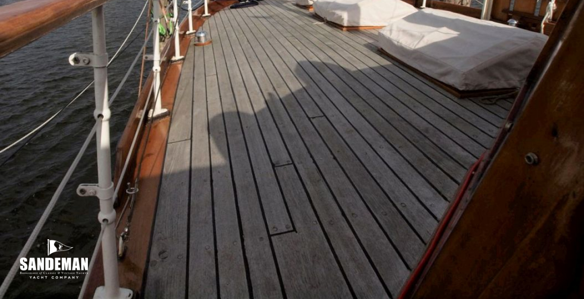 Fwd deck view fwd