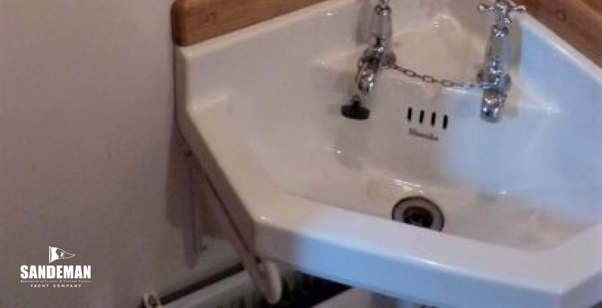 Stbd aft single cabin details