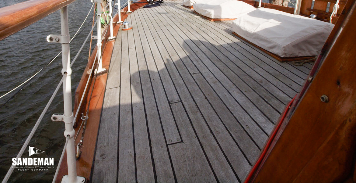 Forward deck view forward