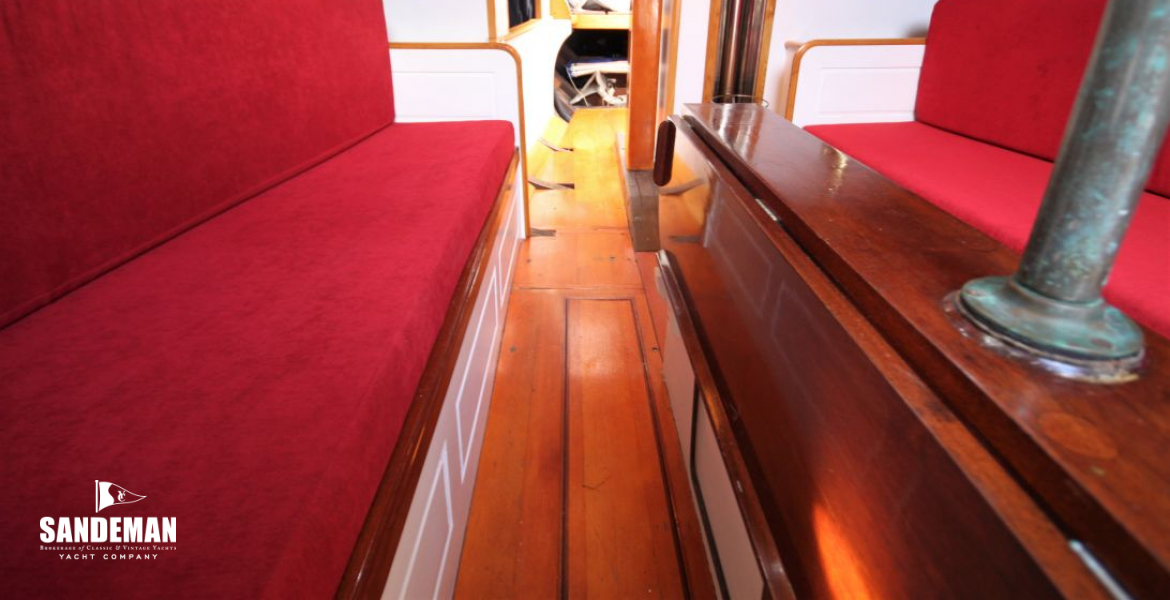 Saloon view fwd
