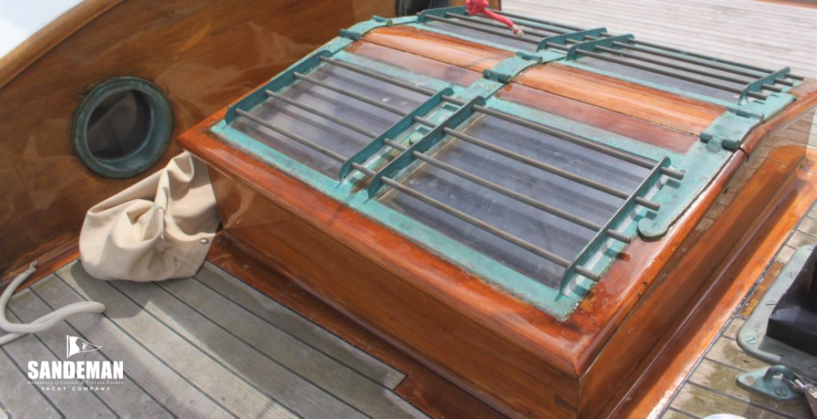 Saloon skylight