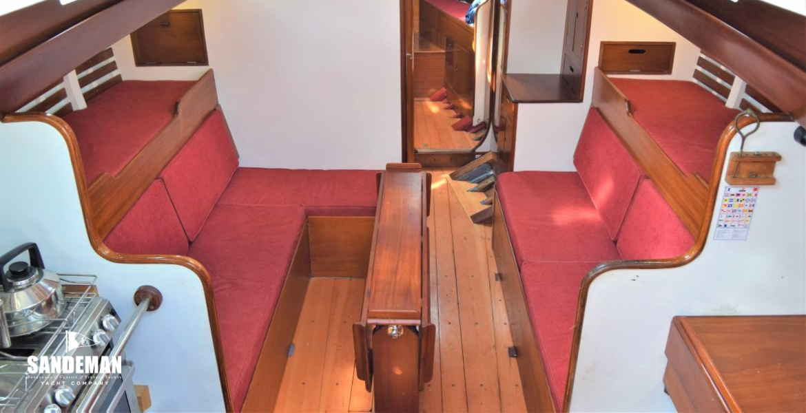 Accommodation overview from companionway