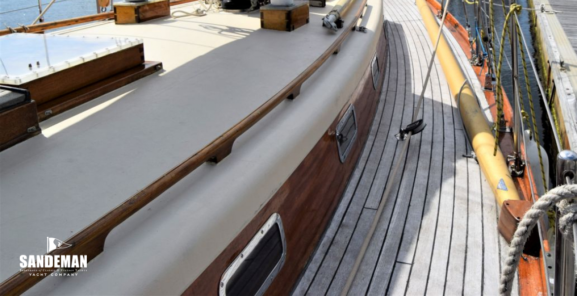 Stbd side deck view fwd