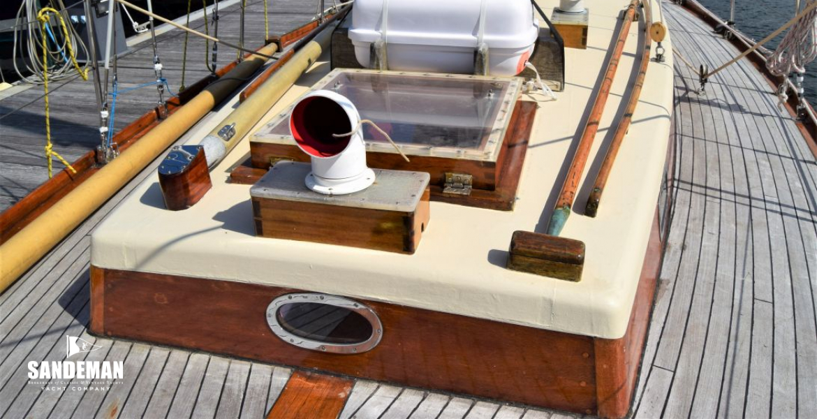 Trunk cabin view aft