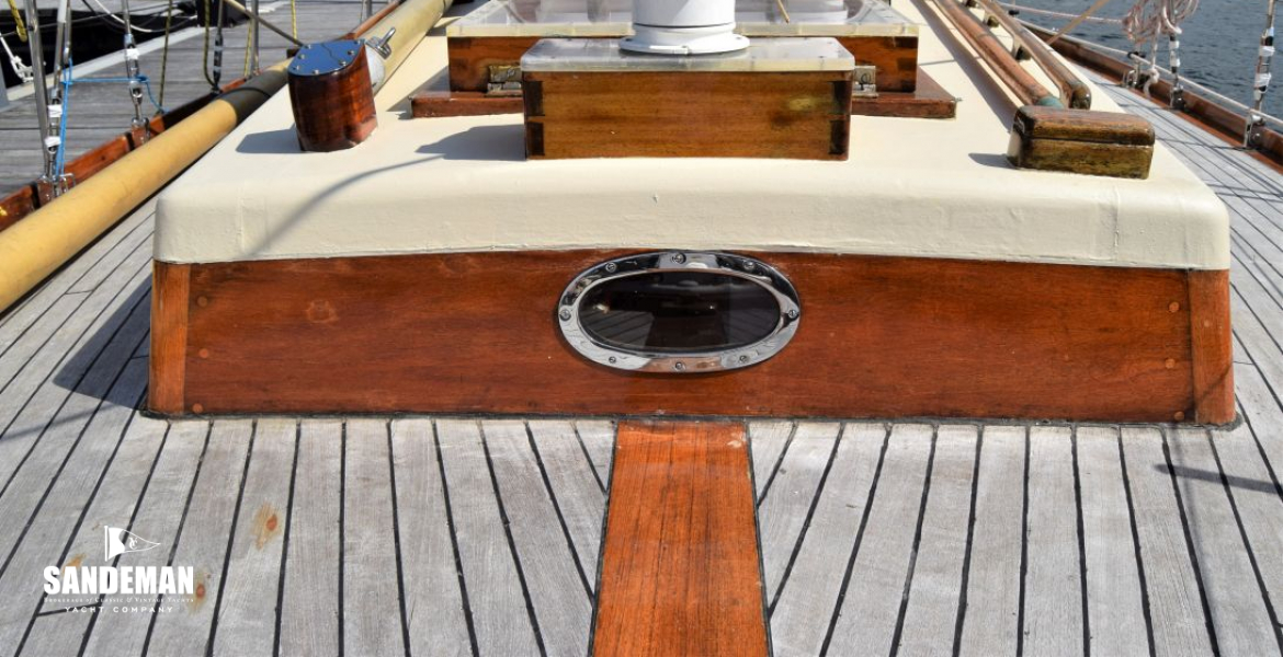Fwd trunk cabin view aft