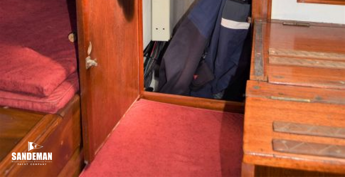 Oilskins locker
