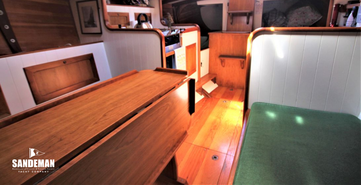 Saloon view aft to stbd